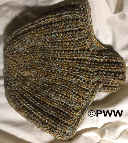 Sanette - Merino weaving thread crochet used 5 different colours for the hat